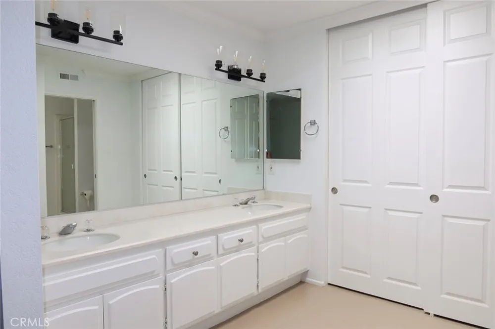 413 Rio Vista Palm Springs, CA 92262