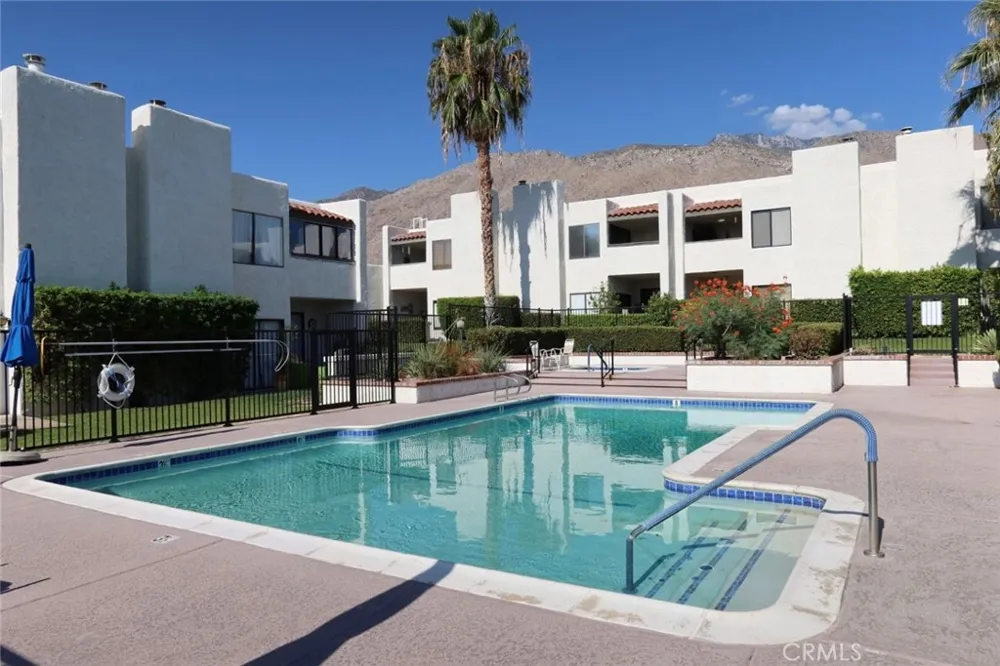 413 Rio Vista Palm Springs, CA 92262