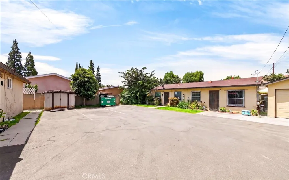 15013 Indiana Paramount, CA 90723