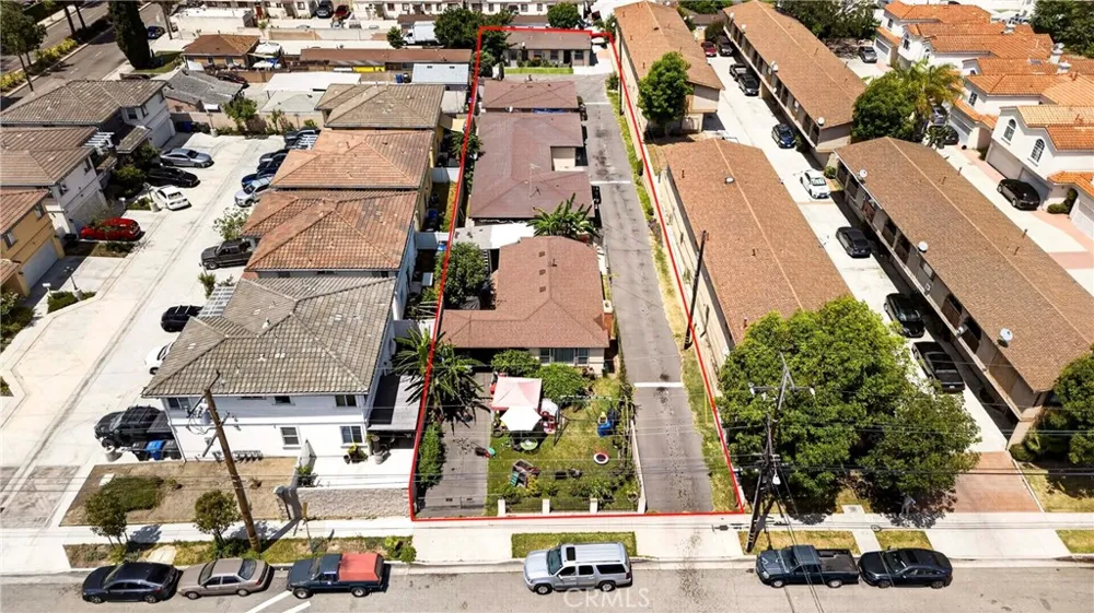 15013 Indiana Paramount, CA 90723