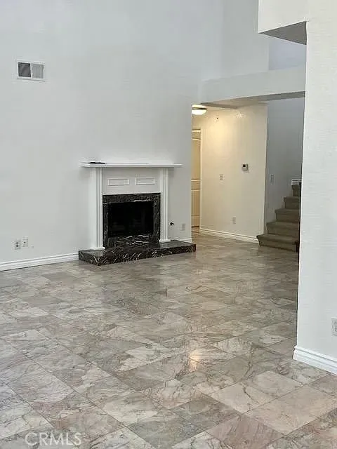 3284 Barham #304 Los Angeles, CA 90068