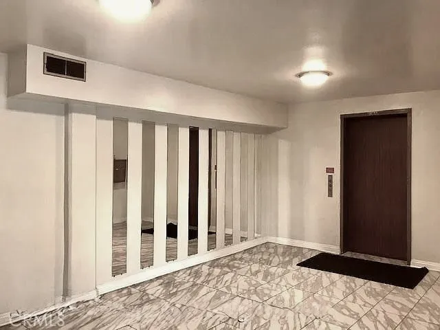 3284 Barham #304 Los Angeles, CA 90068
