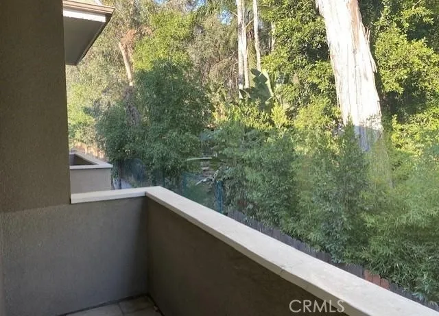 3284 Barham #304 Los Angeles, CA 90068