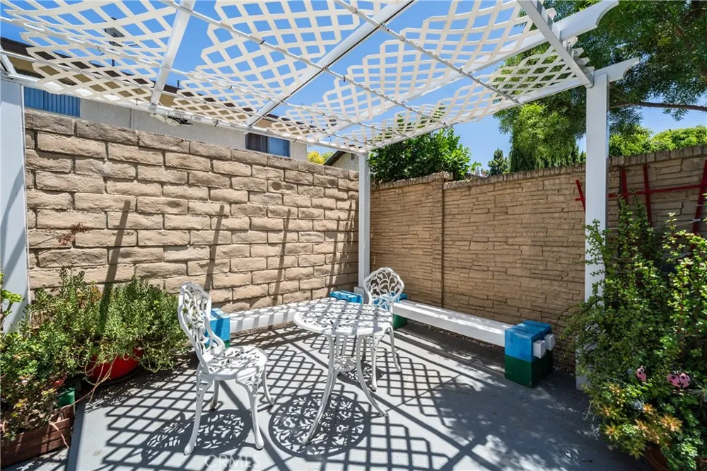 232 Aqueduct Dr Placentia, CA 92870