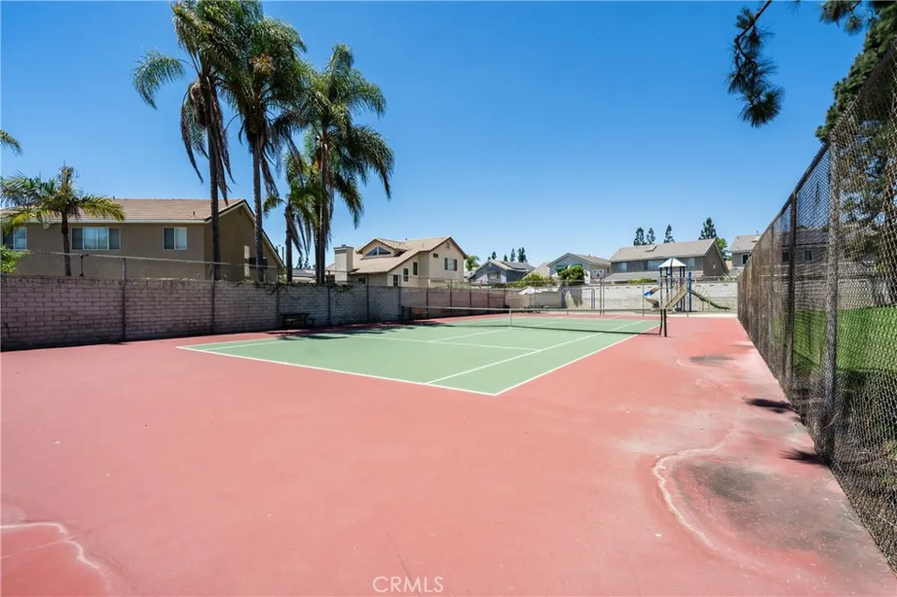 232 Aqueduct Dr Placentia, CA 92870