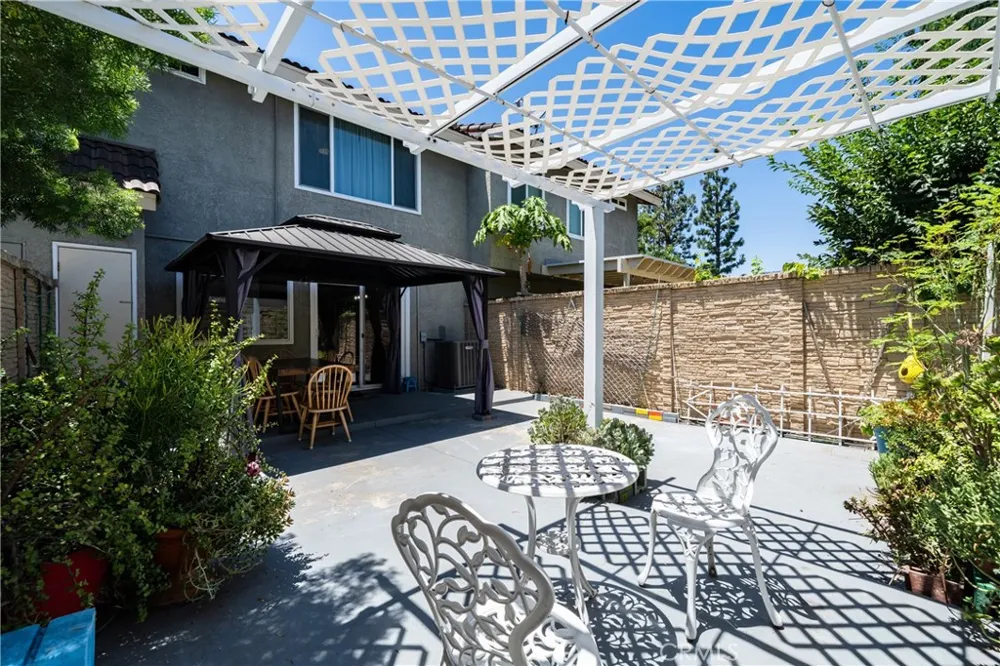 232 Aqueduct Dr Placentia, CA 92870