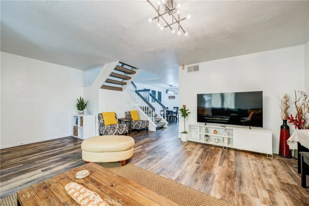 232 Aqueduct Dr Placentia, CA 92870