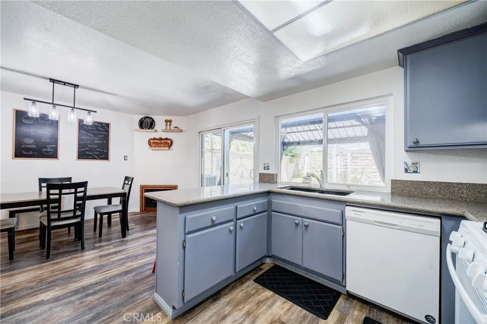 232 Aqueduct Dr Placentia, CA 92870