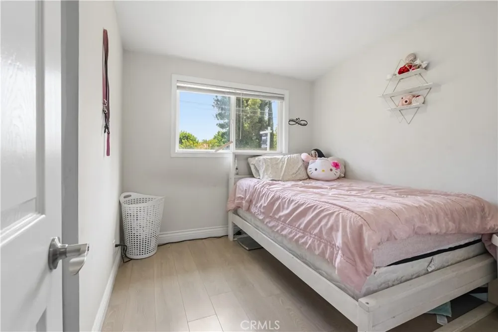 9444 Cedar Bloomington, CA 92316