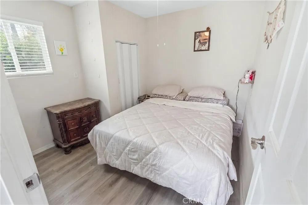 9444 Cedar Bloomington, CA 92316