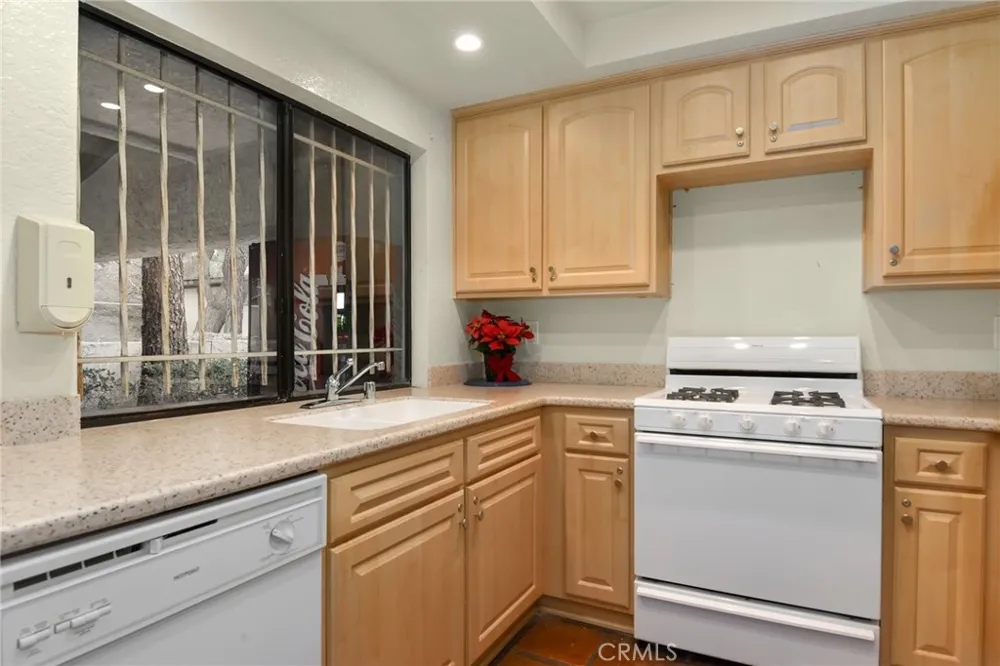 22812 Hilton Head Drive #48 Diamond Bar, CA 91765