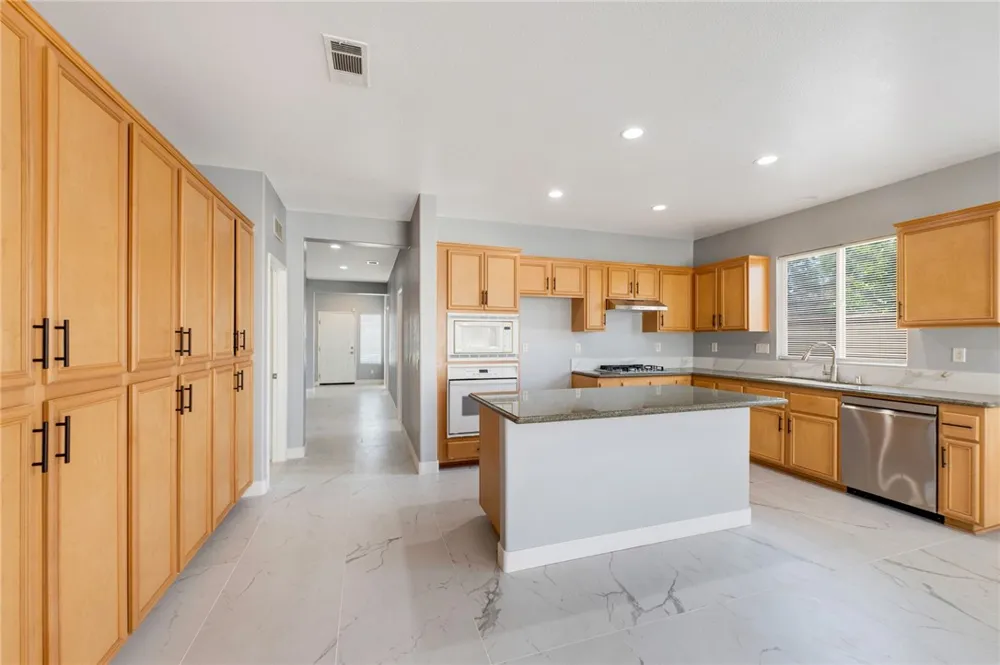 13247 Yellowwood Street Moreno Valley, CA 92553