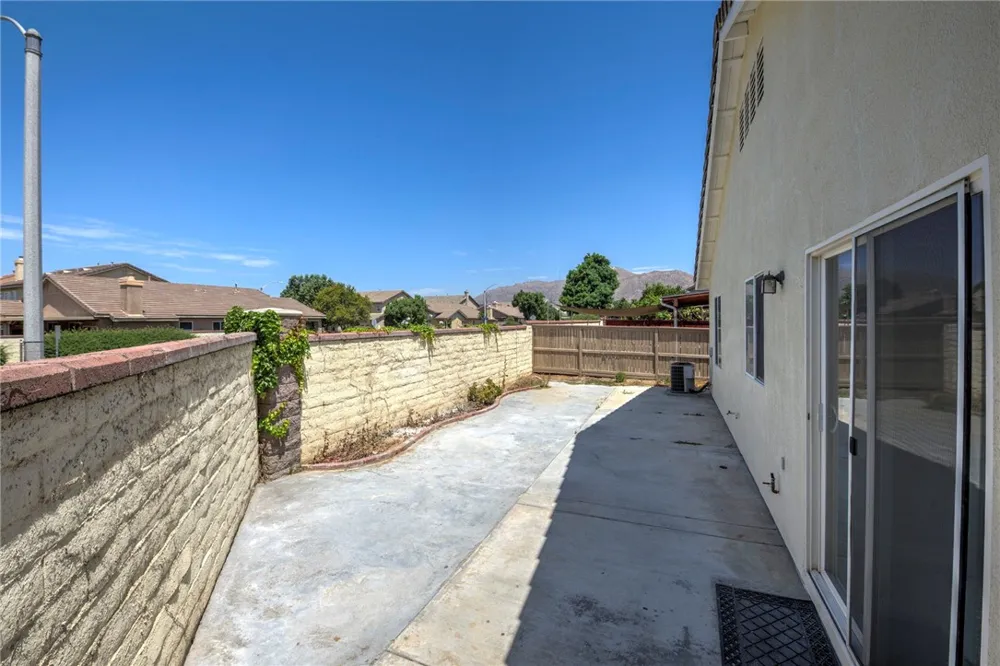 13247 Yellowwood Street Moreno Valley, CA 92553
