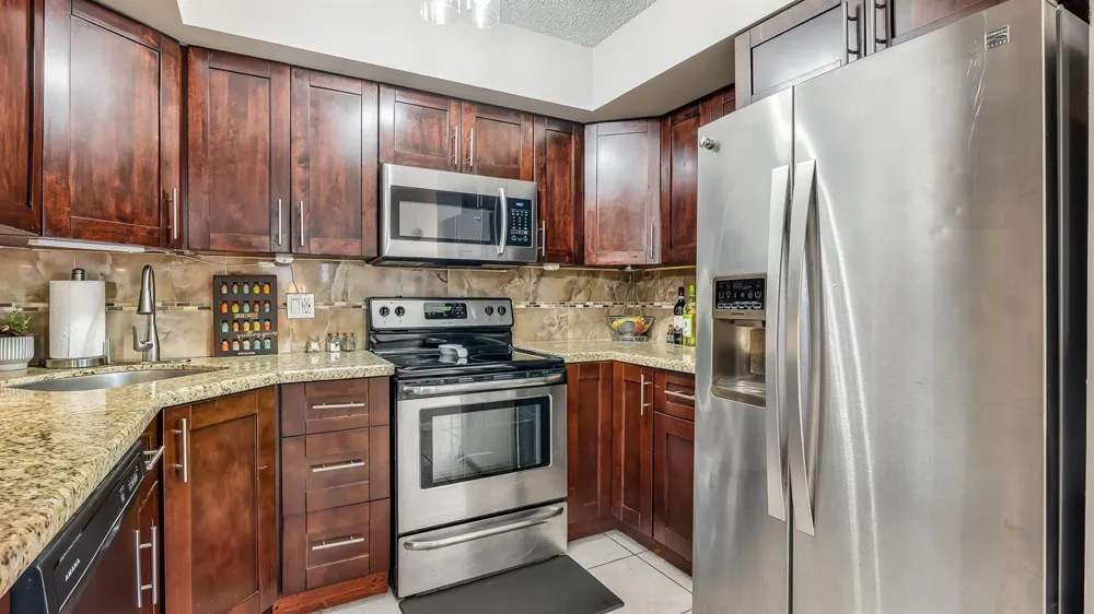 4005 VILLAGE DRIVE #A Delray Beach, FL 33445