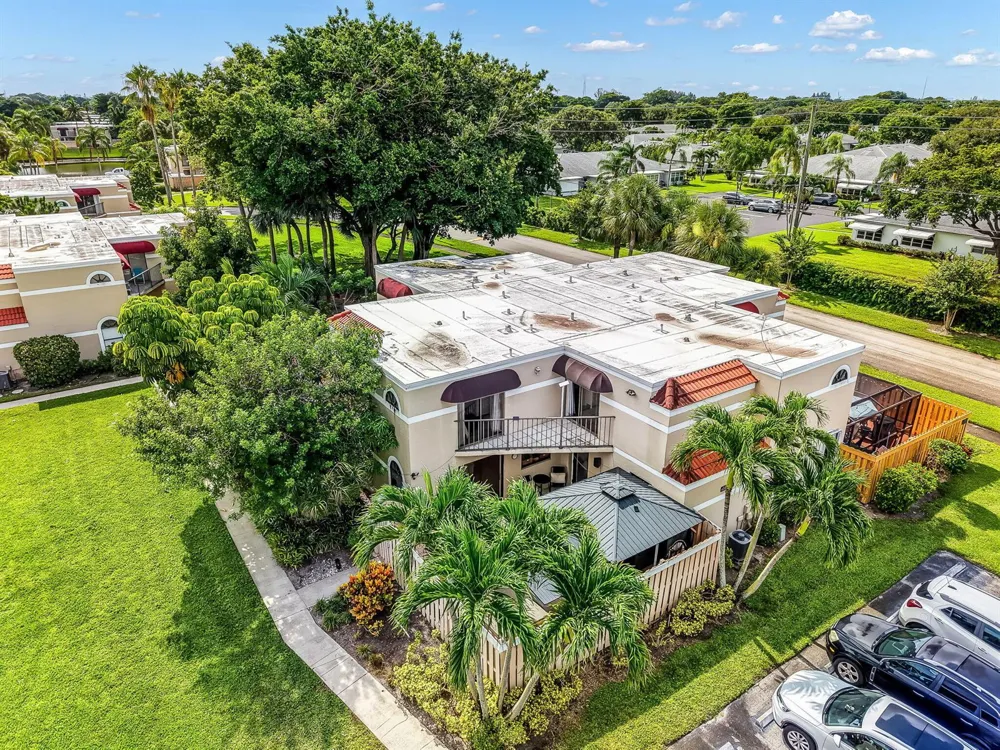 4005 VILLAGE DRIVE #A Delray Beach, FL 33445