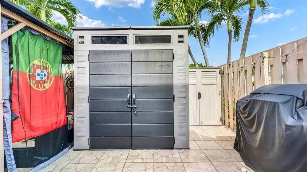 4005 VILLAGE DRIVE #A Delray Beach, FL 33445