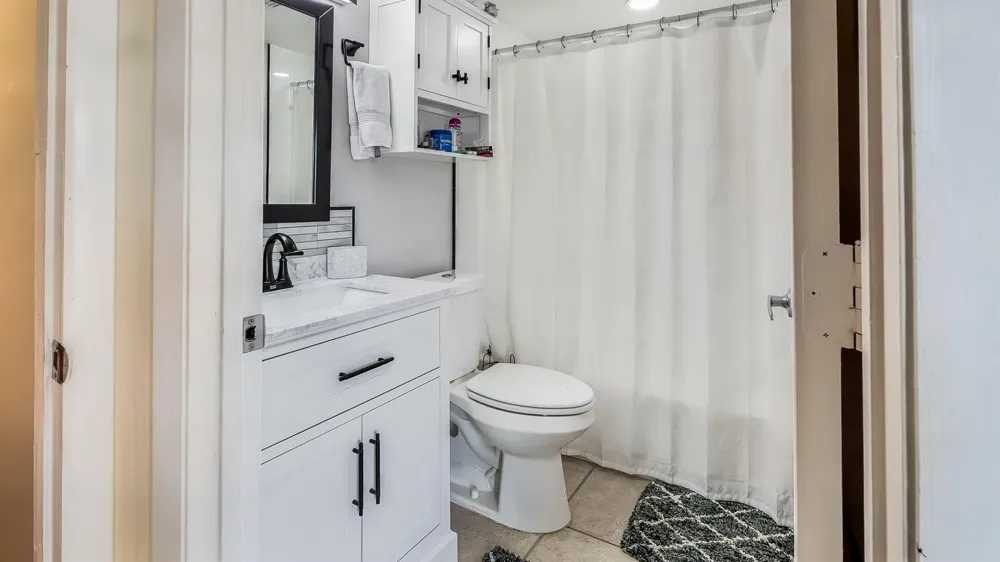 4005 VILLAGE DRIVE #A Delray Beach, FL 33445
