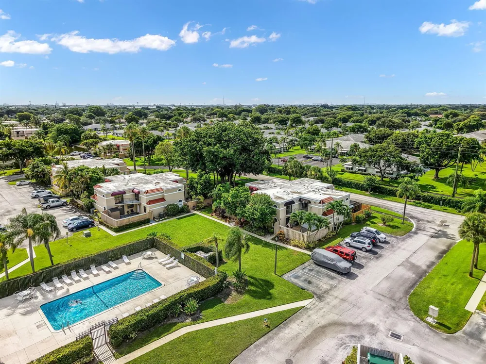4005 VILLAGE DRIVE #A Delray Beach, FL 33445