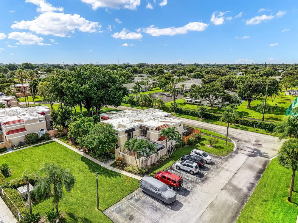 4005 VILLAGE DRIVE #A Delray Beach, FL 33445