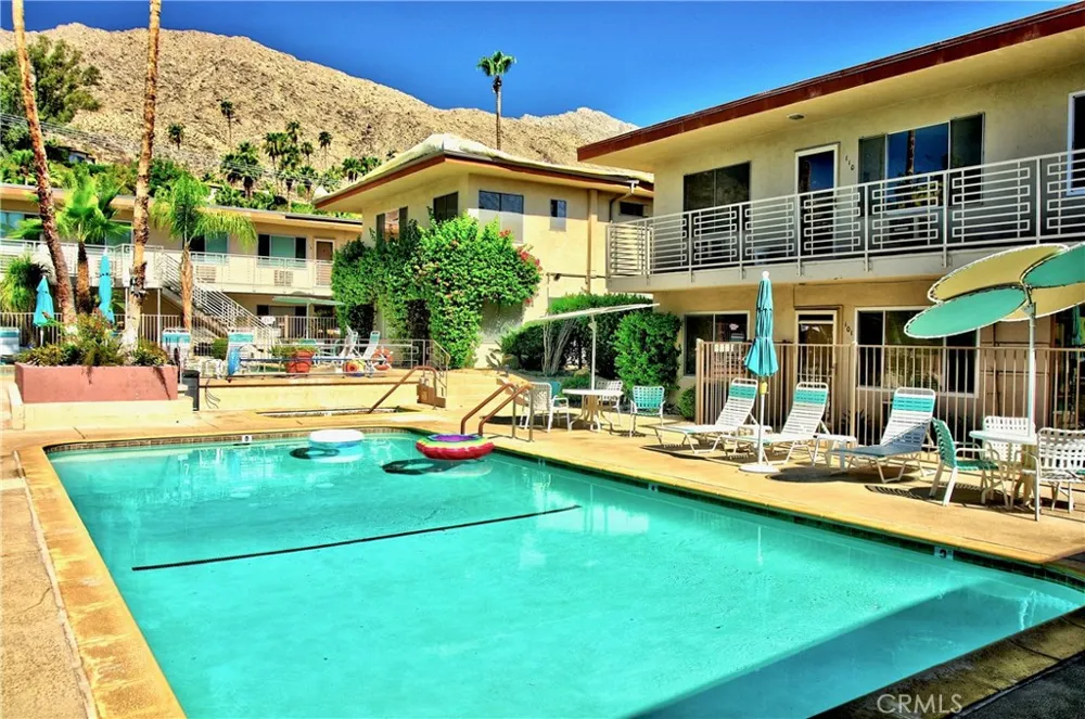 2290 S Palm Canyon Drive #110 Palm Springs, CA 92264