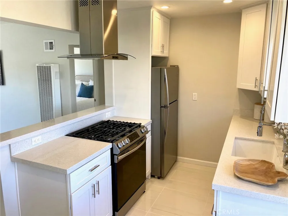 2290 S Palm Canyon Drive #110 Palm Springs, CA 92264