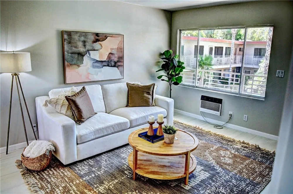 2290 S Palm Canyon Drive #110 Palm Springs, CA 92264