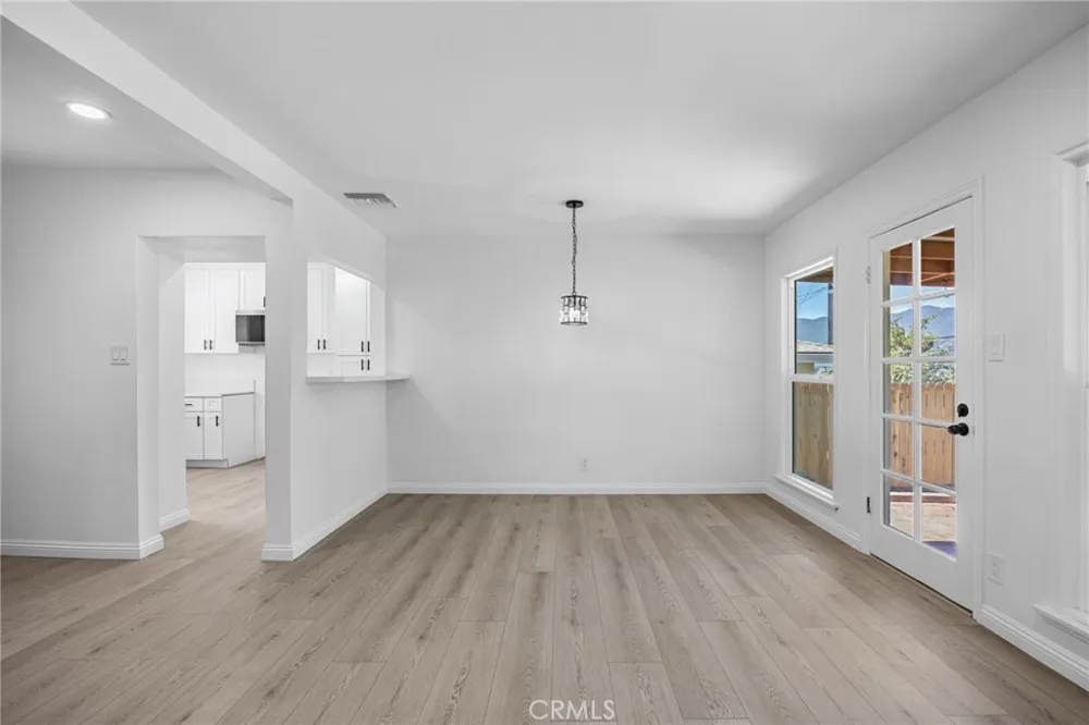 4639 Ramsdell Avenue La Crescenta, CA 91214