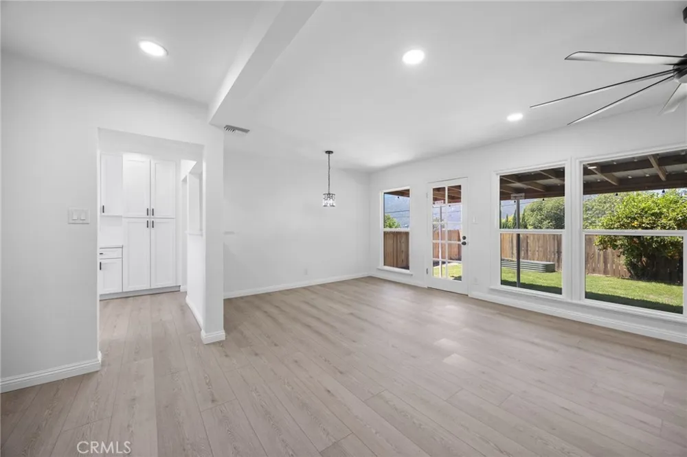 4639 Ramsdell Avenue La Crescenta, CA 91214