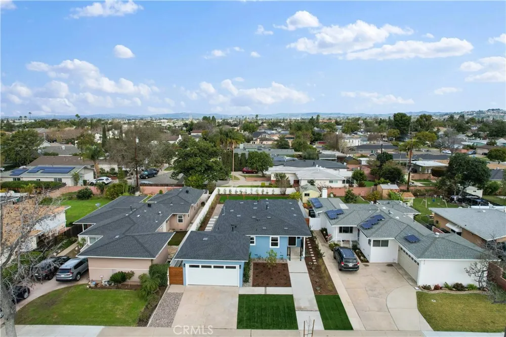 209 E Mayfair Orange, CA 92867