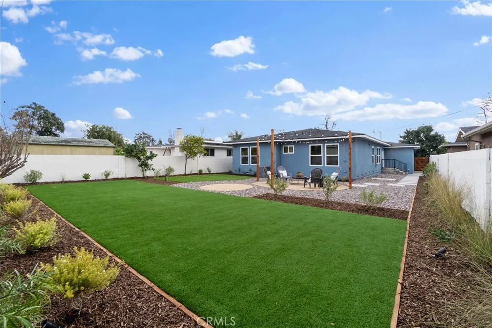 209 E Mayfair Orange, CA 92867