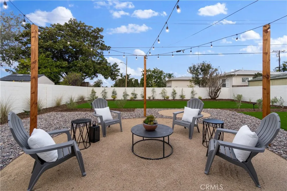 209 E Mayfair Orange, CA 92867