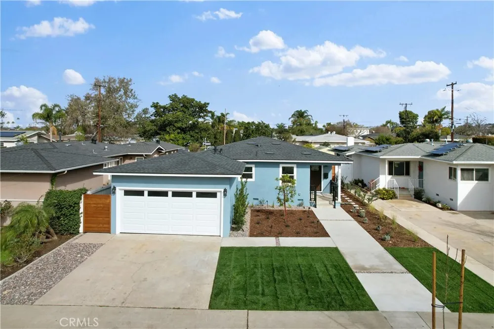209 E Mayfair Orange, CA 92867
