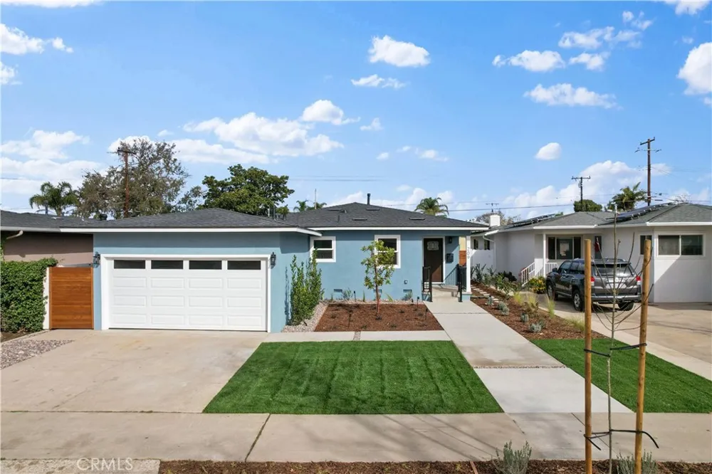 209 E Mayfair Orange, CA 92867