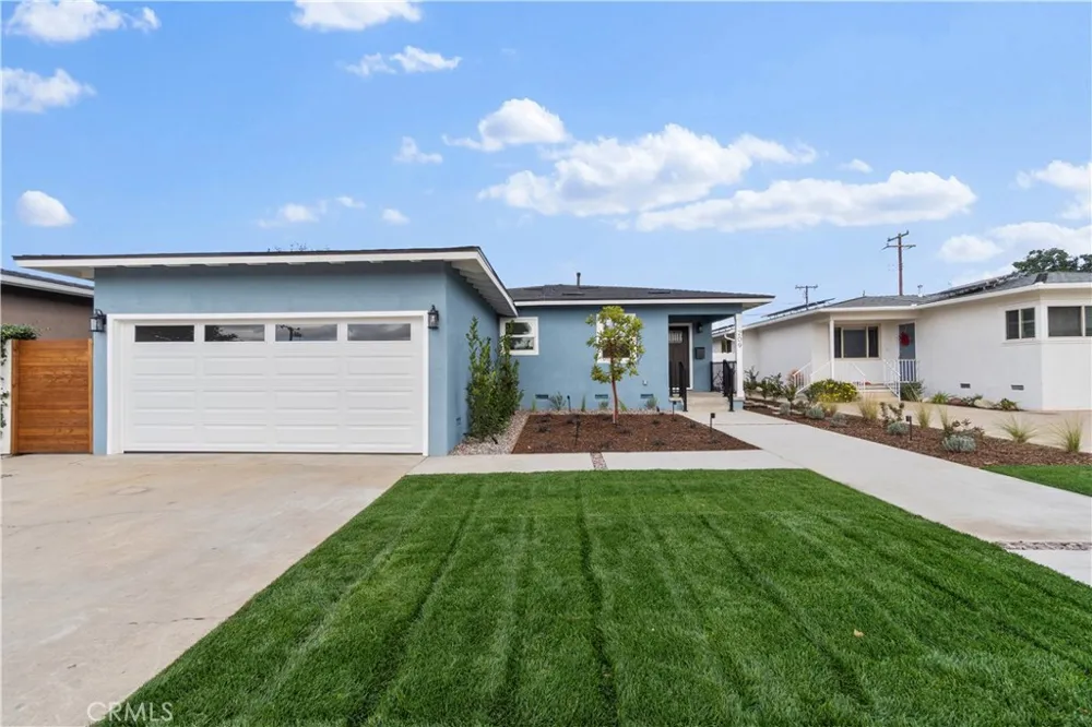 209 E Mayfair Orange, CA 92867