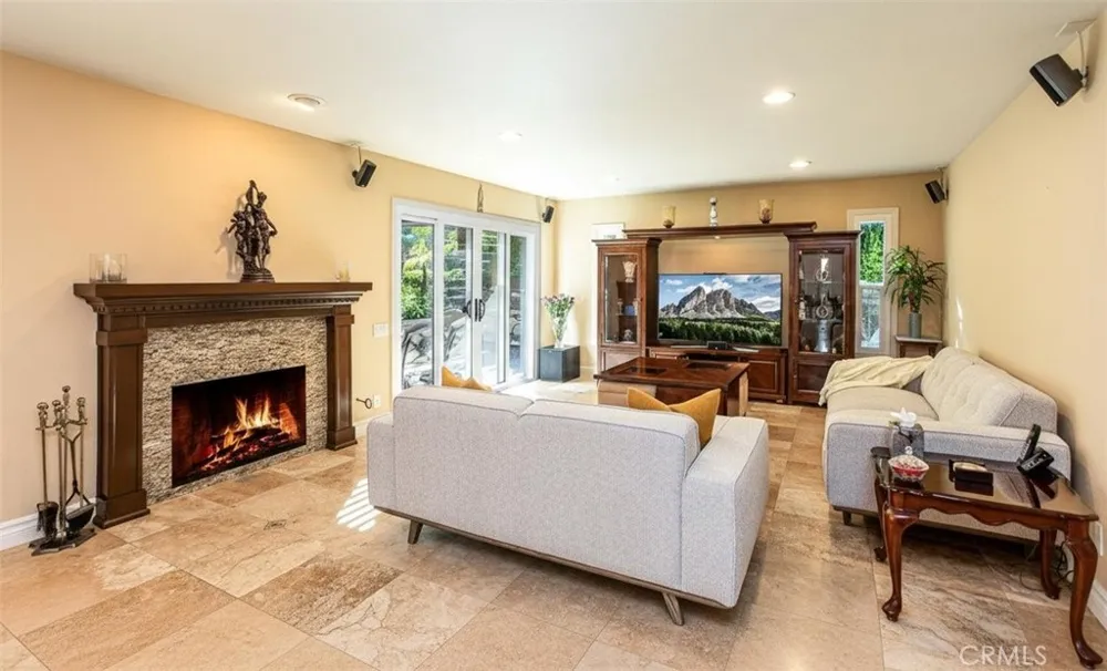 595 S Avenida Faro Anaheim Hills, CA 92807