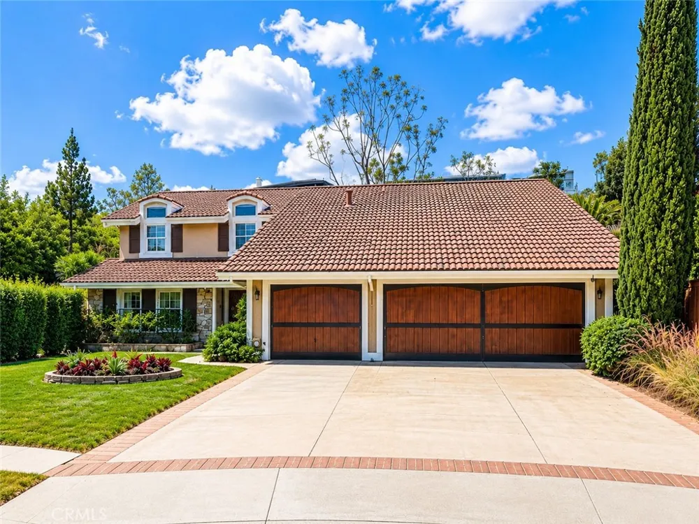 595 S Avenida Faro Anaheim Hills, CA 92807