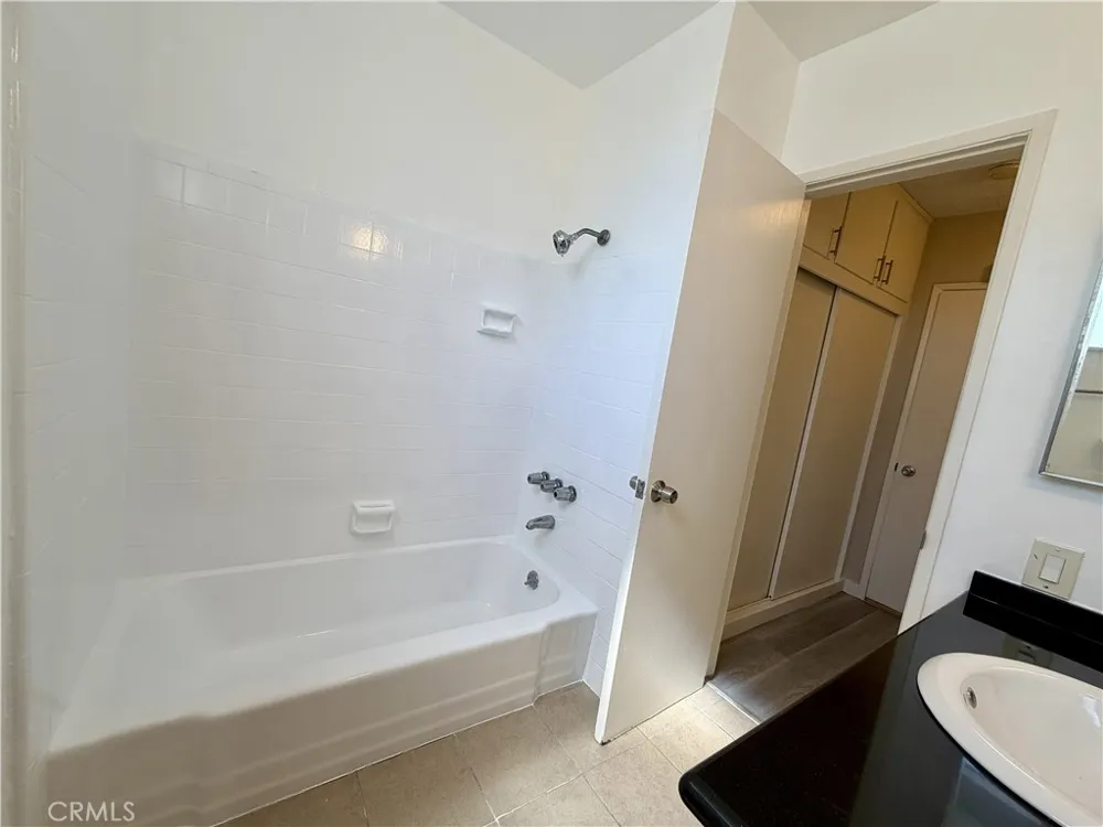 2309 Cedar Long Beach, CA 90806