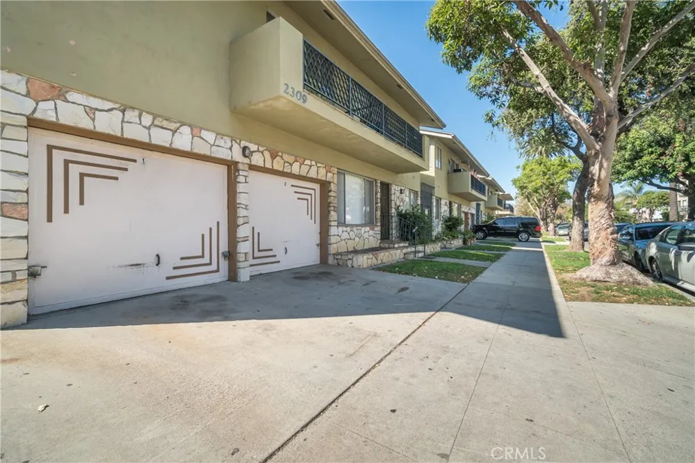 2309 Cedar Long Beach, CA 90806