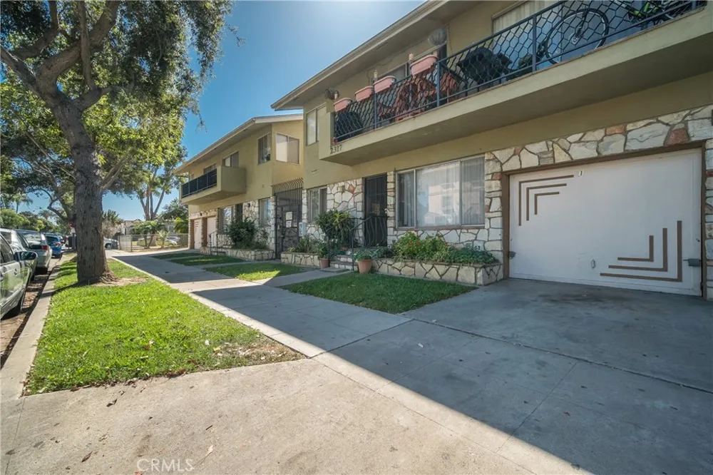 2309 Cedar Long Beach, CA 90806