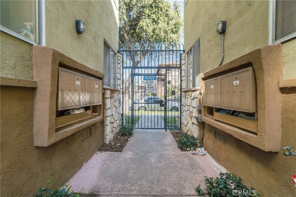 2309 Cedar Long Beach, CA 90806