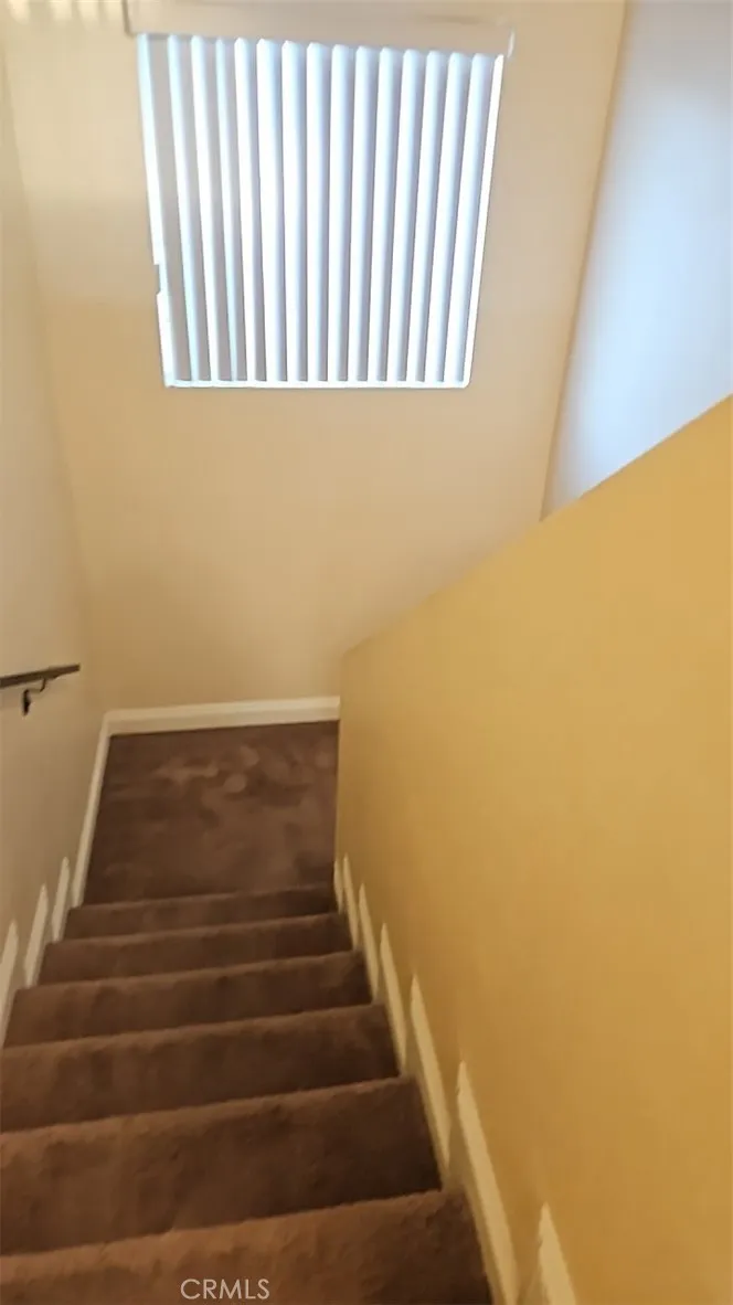 812 E 76th Los Angeles, CA 90001