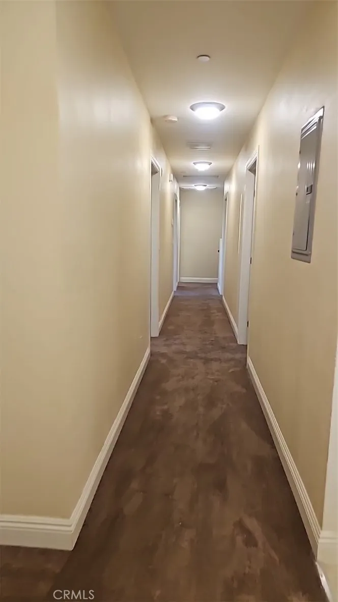 812 E 76th Los Angeles, CA 90001