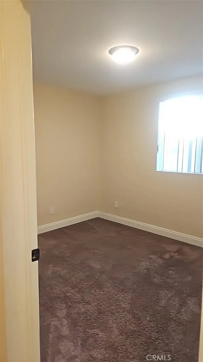 812 E 76th Los Angeles, CA 90001