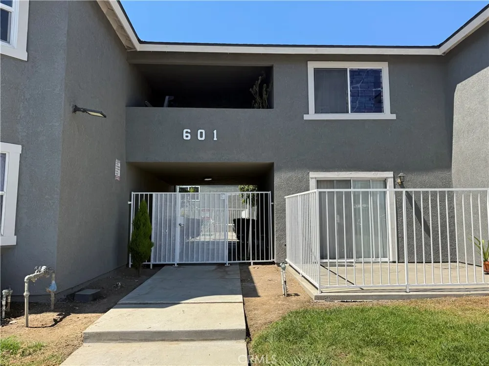 601 S Euclid Street #4 La Habra, CA 90631