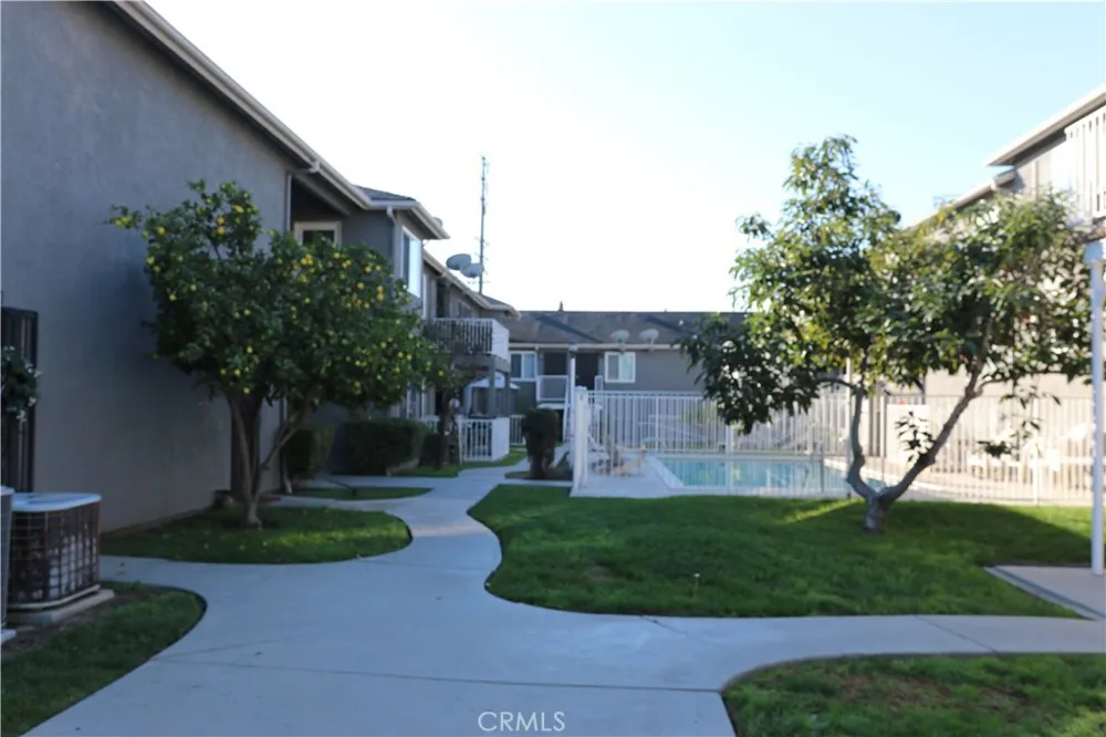 601 S Euclid Street #4 La Habra, CA 90631
