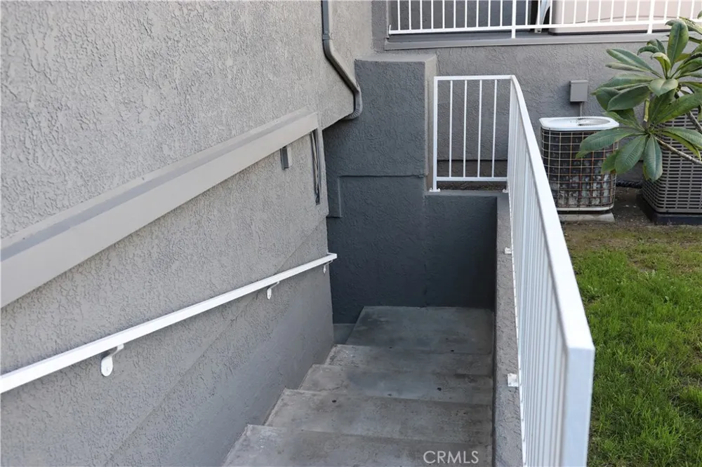 601 S Euclid Street #4 La Habra, CA 90631