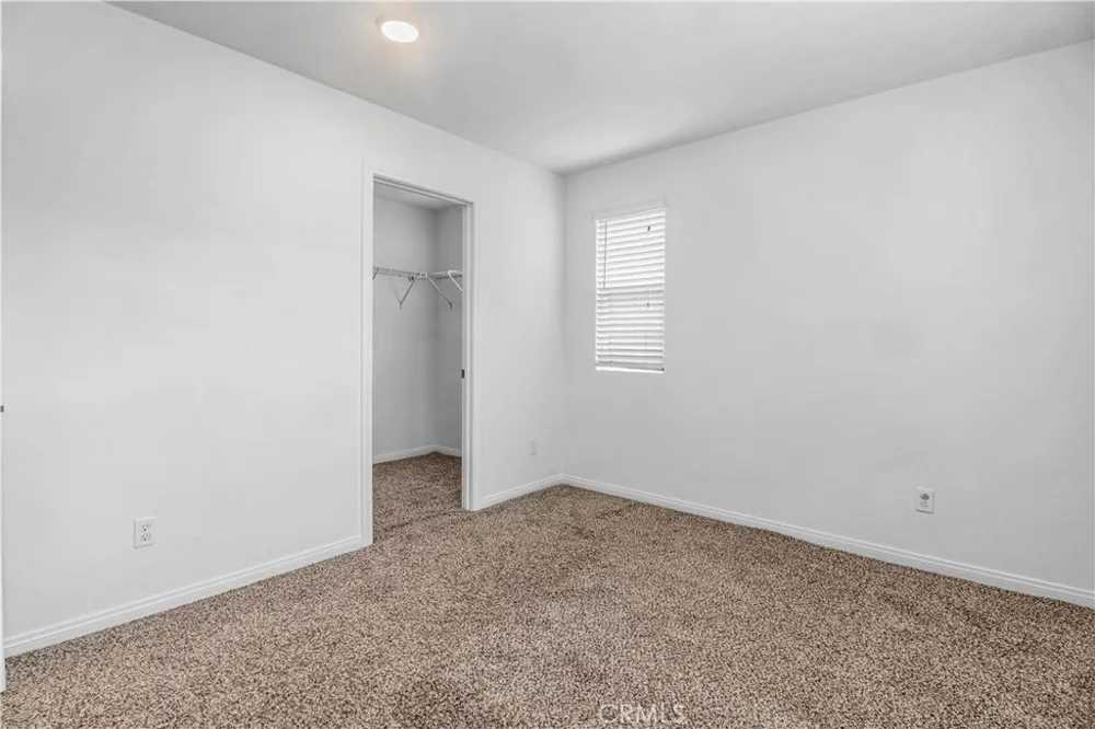 5919 Silveira Eastvale, CA 92880