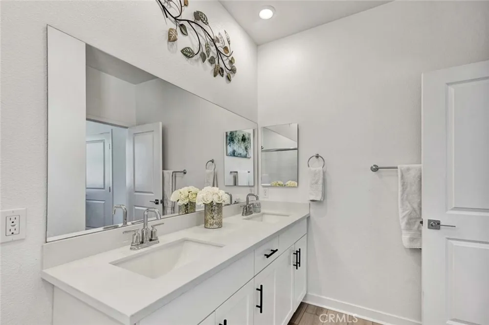 2412 E Encanto Paseo Ontario, CA 91762