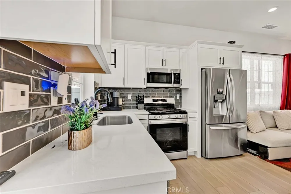 2412 E Encanto Paseo Ontario, CA 91762