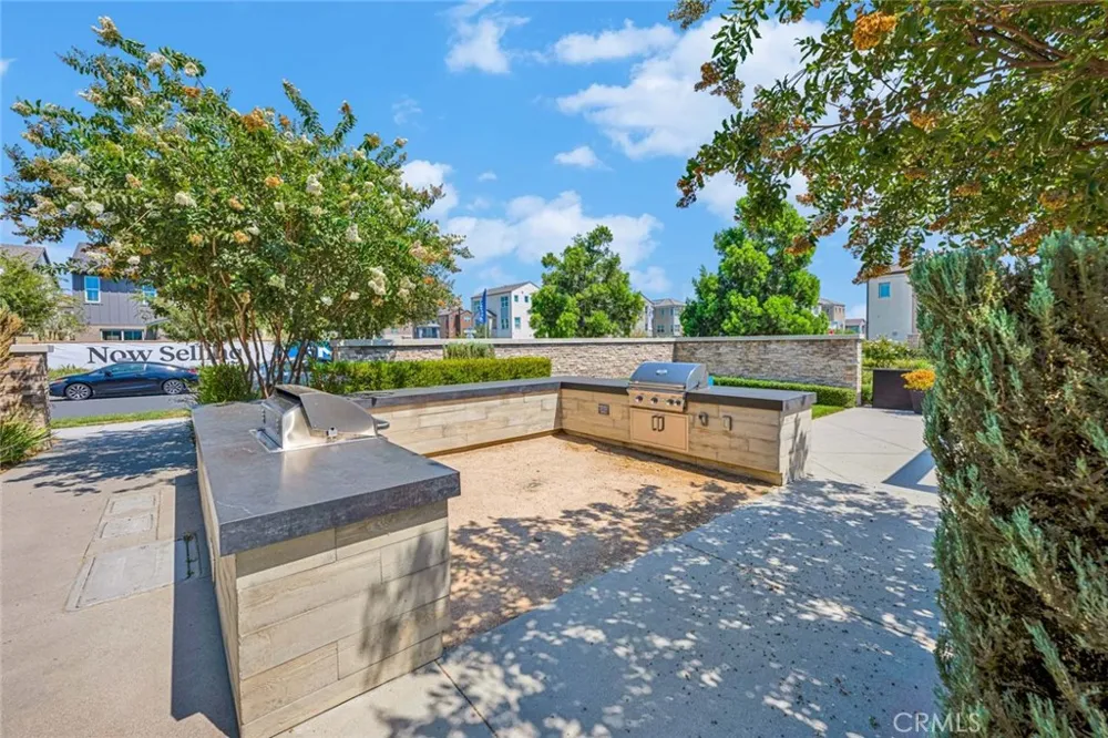 2412 E Encanto Paseo Ontario, CA 91762